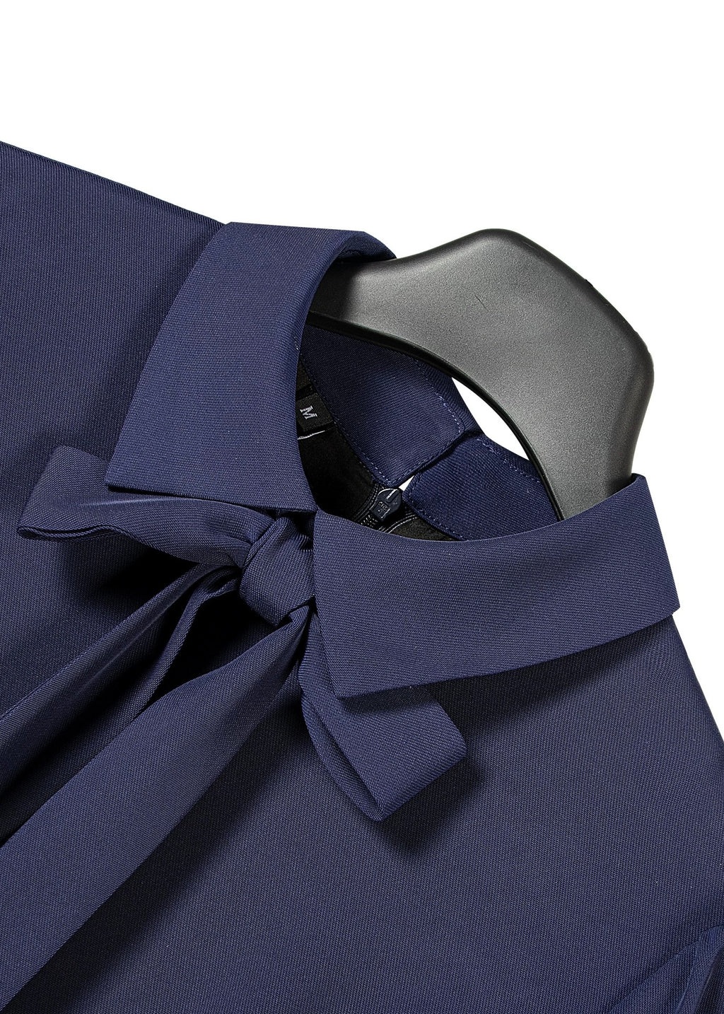 タイ付きドレープワンピース